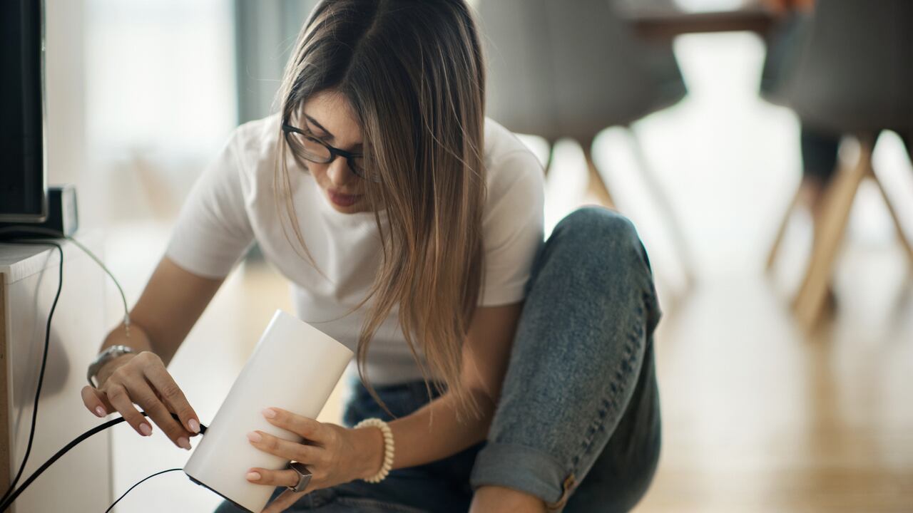 Un equipo sencillo permite mantener conexión estable, incluso en habitaciones alejadas.