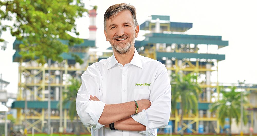 Vicente Borrero, gerente general del Ingenio Providencia, asegura que la innovación en productos es clave para mantener el liderazgo. Providencia es el único ingenio que produce alcohol orgánico.