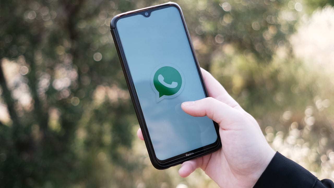 WhatsApp integra un escáner en su aplicación móvil, una función muy útil cuando los usuarios necesitan enviar un documento muy importante a través de esta plataforma.