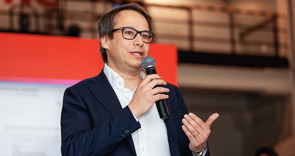 adrián neuhauser presidente de avianca  