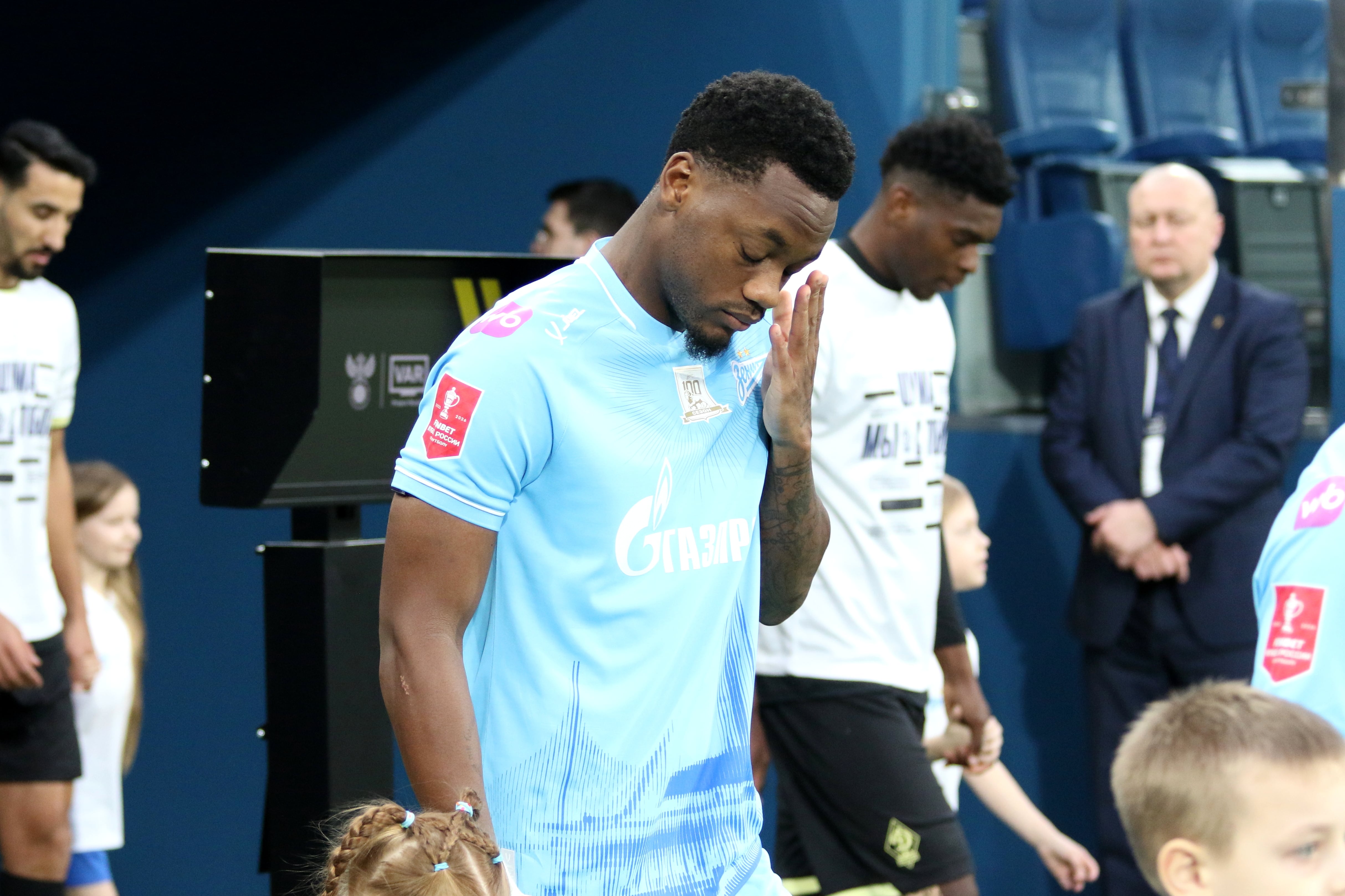 Jhon Jáder Durán se despide de Zenit y se unirá a Colombia para pelear por ir al Mundial 2026