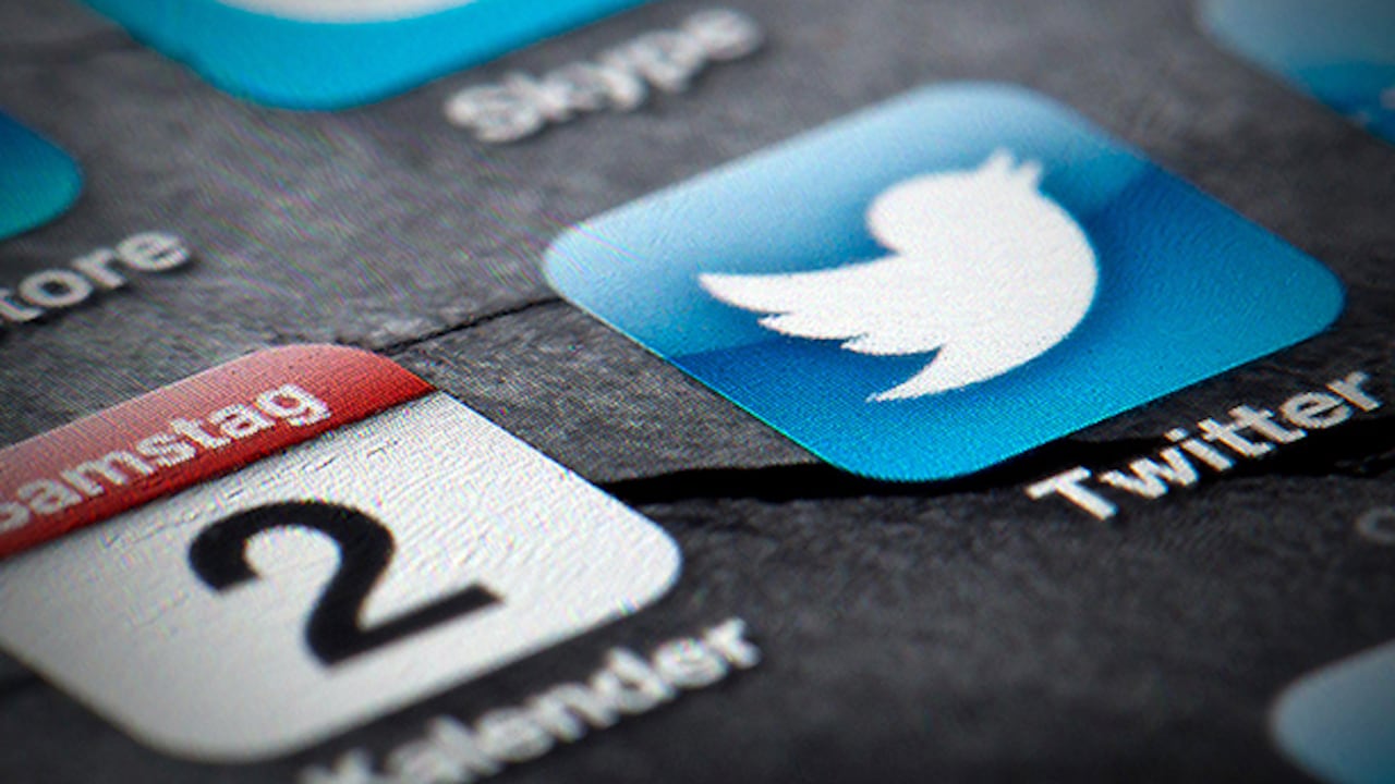 ¿Cómo solicitar el logo de verificación en Twitter?