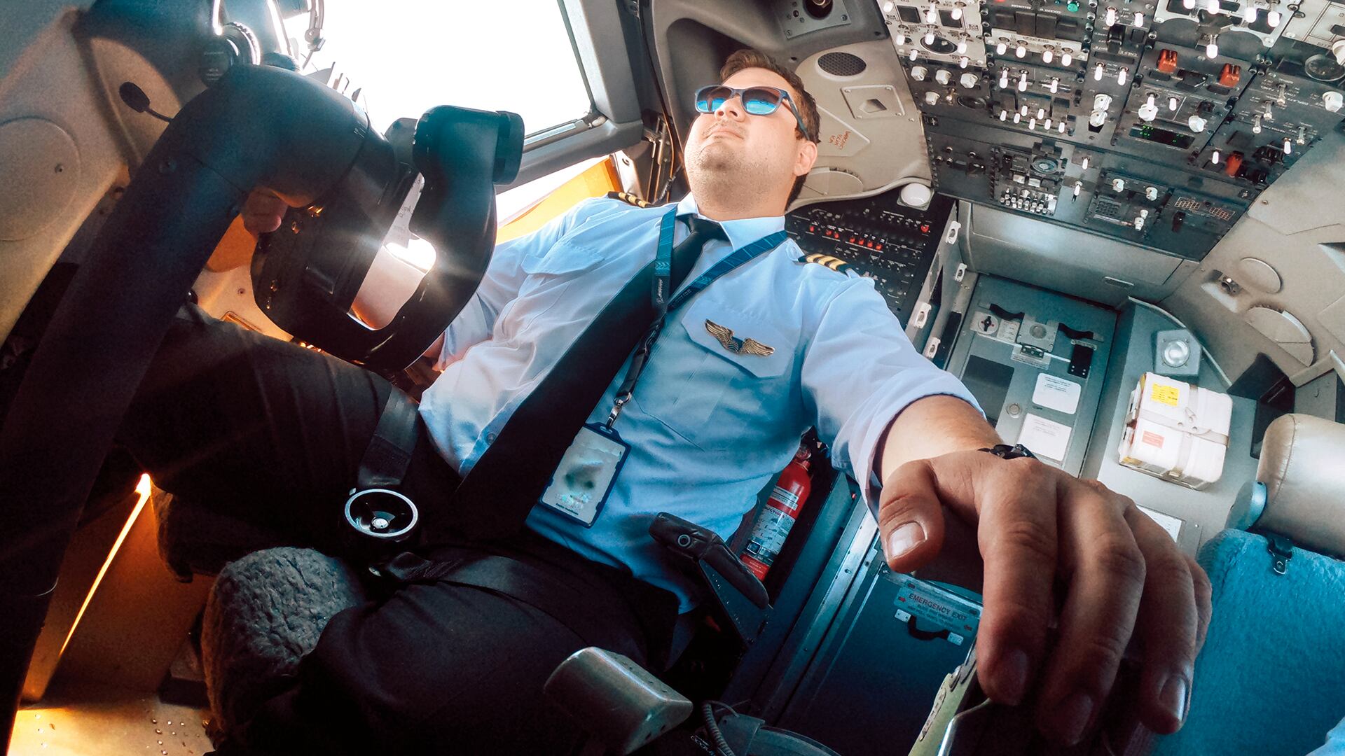 El piloto paisa Camilo Ramírez se ha dedicado a fotografiar a Colombia desde un avión.