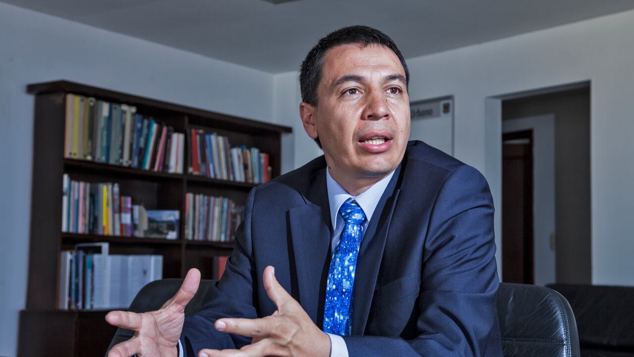 WILLIAM CAMARGO. MINISTRO DE TRANSPORTE