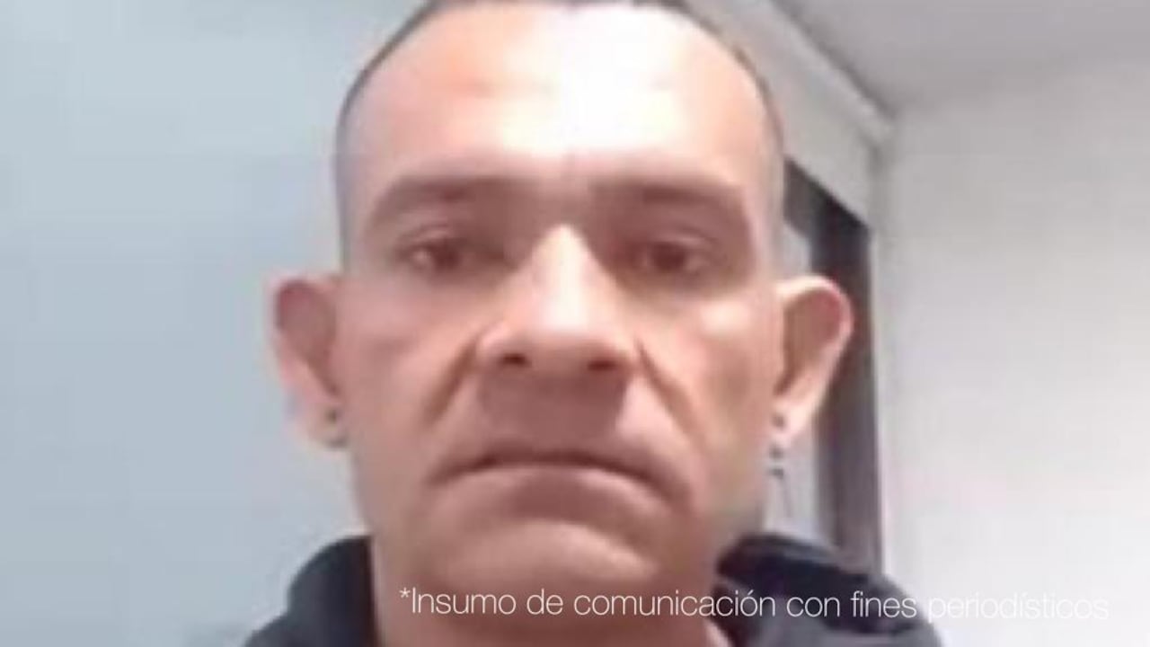 Darío Aguirre Castañeda, feminicida que en Bogotá envió a familiares de la víctima fotografías del crimen.