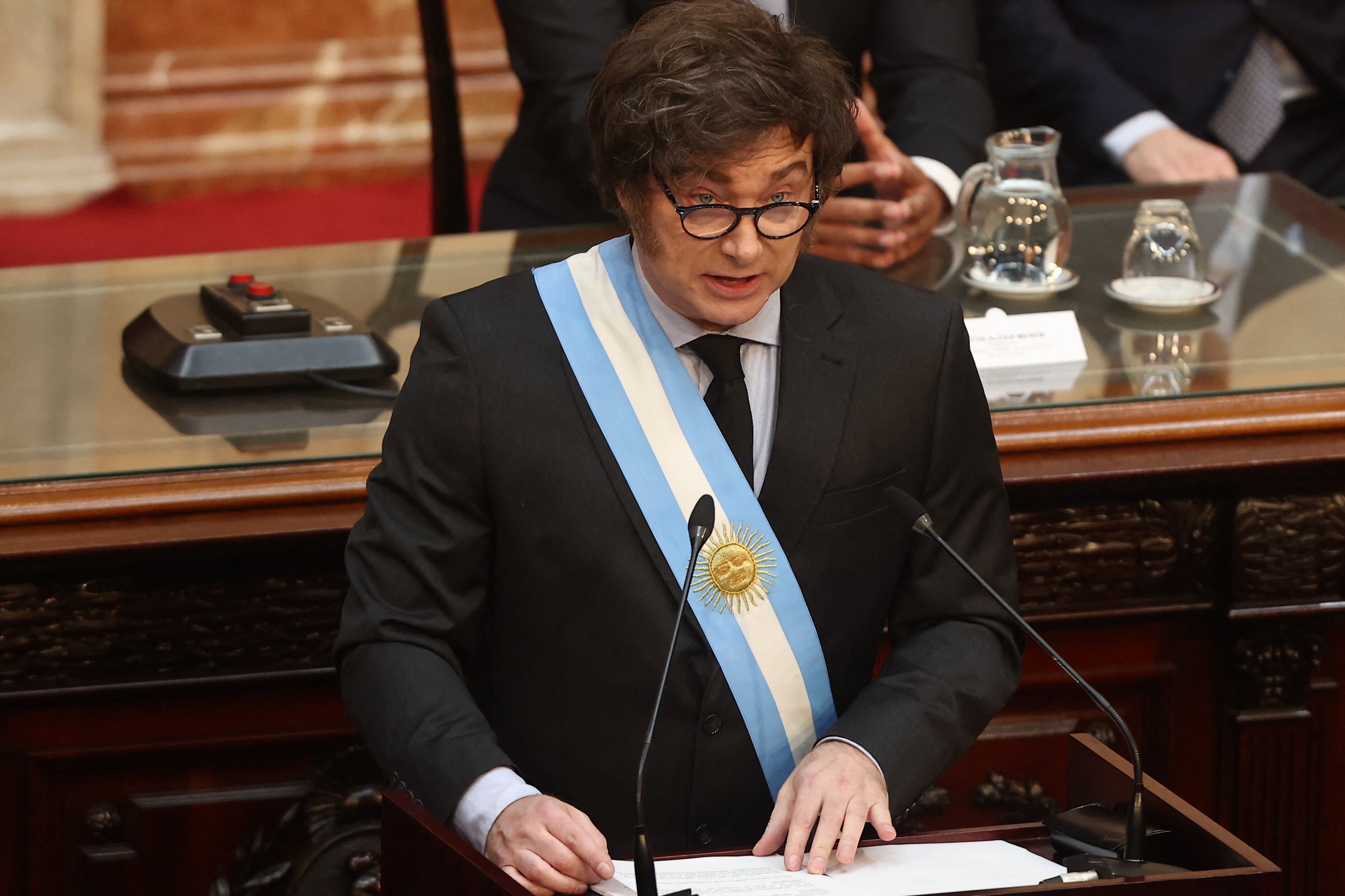 El presidente de Argentina, Javier Milei, habla durante la presentación de la propuesta de presupuesto para 2025 al Congreso en Buenos Aires el 15 de septiembre de 2024. (Foto de ALEJANDRO PAGNI / AFP)
