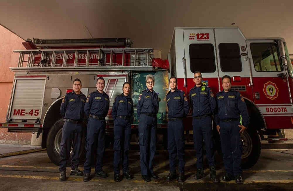 Foto 1. Tercer equipo de la estación Chapinero B1 al mando de la teniente Myriam Malpica de 63 años. Foto: Karen Salamanca.