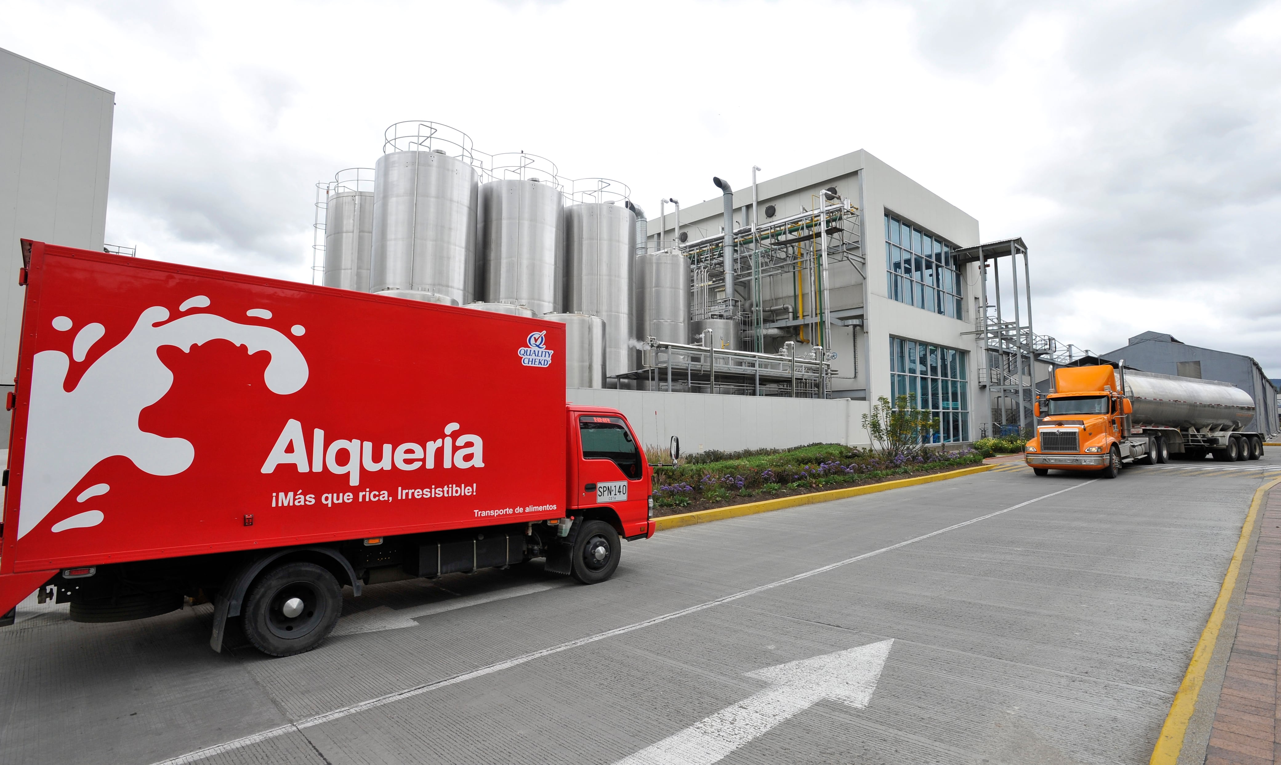 Planta de pasteurización de Alquería,  fundada en 1959 por Jorge Cavelier en el municipio de Cajicá, Cundinamarca.