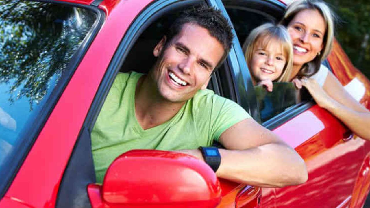 ‘Ley del asiento’: lo que deben saber padres y conductores estadounidenses para no enfrentar multas