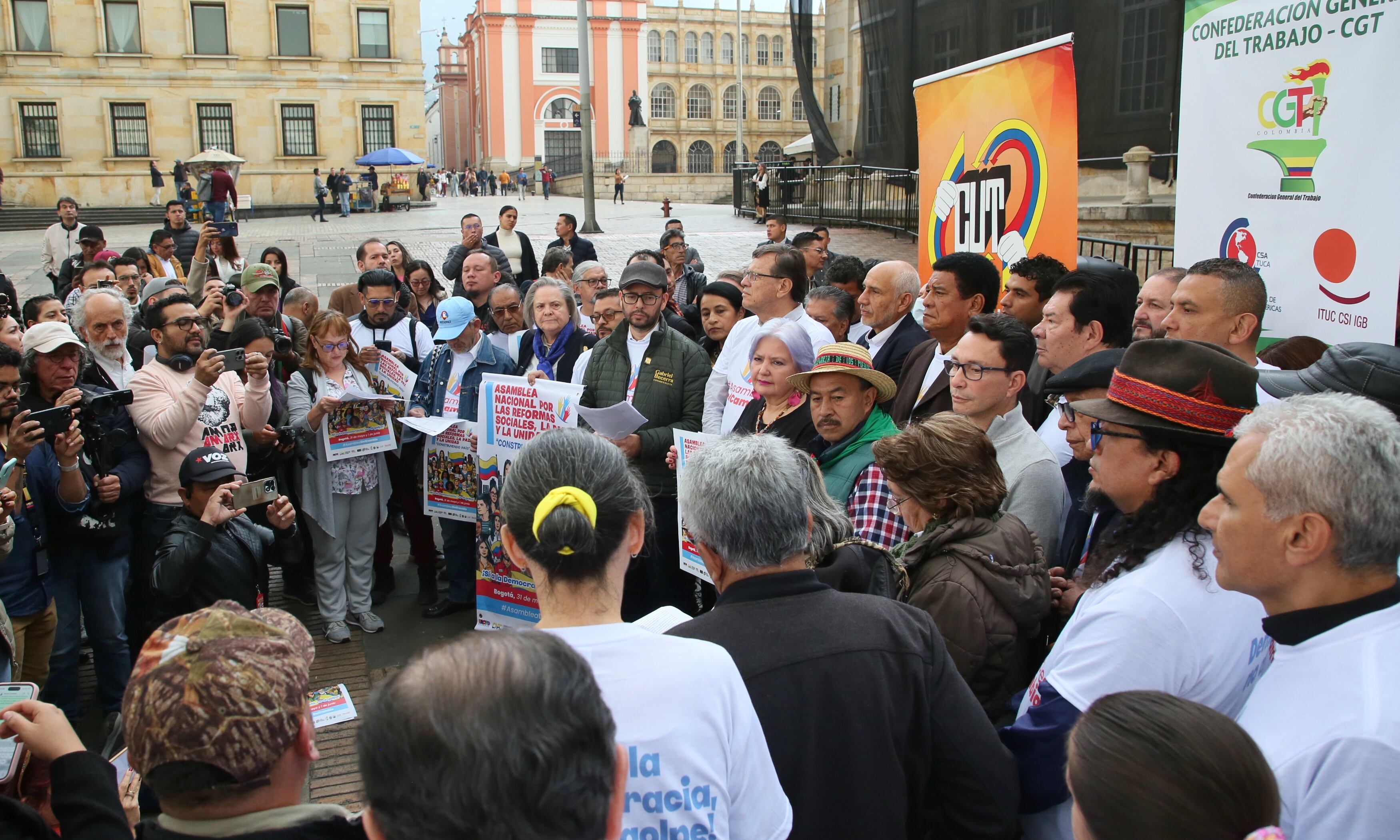 Asamblea Nacional por la Reformas Sociales, la paz y la unidad "Construyendo País"