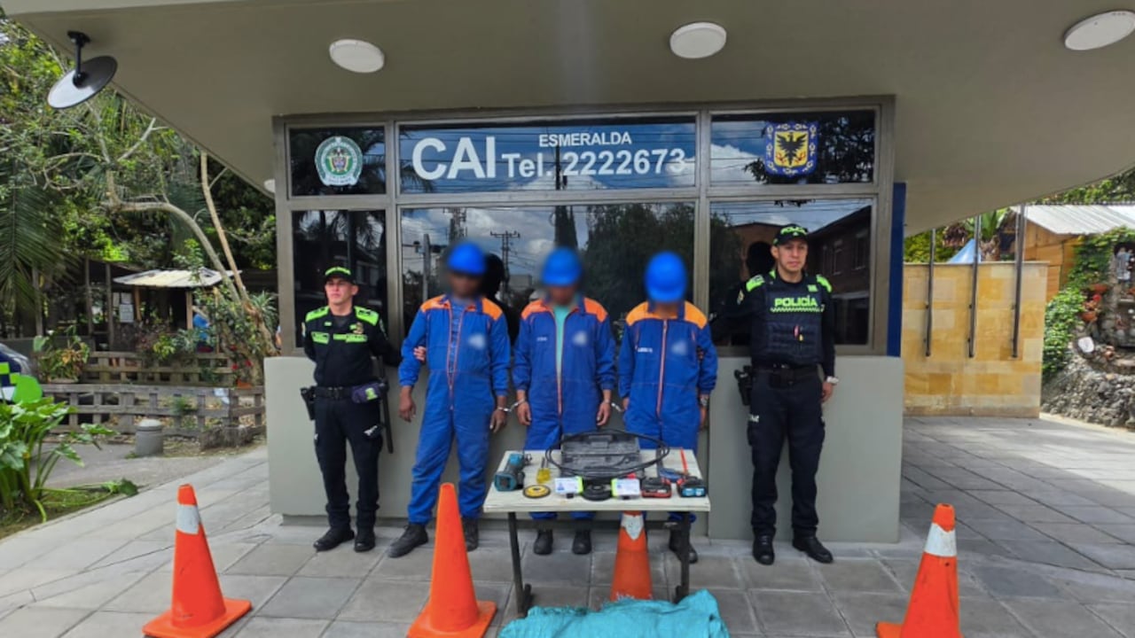 Los tres capturados en Bogotá.