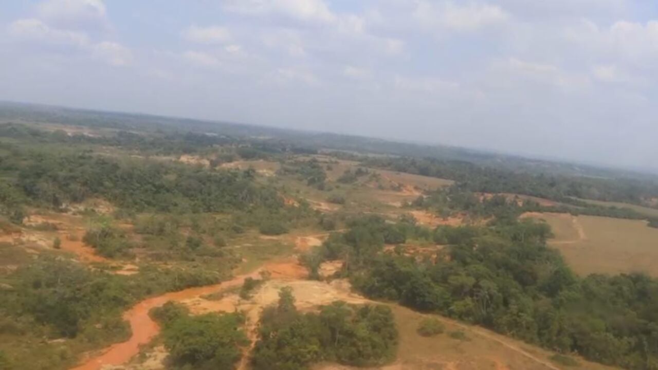 Así quedó la zona del bombardeo al Clan del Golfo en Antioquia.