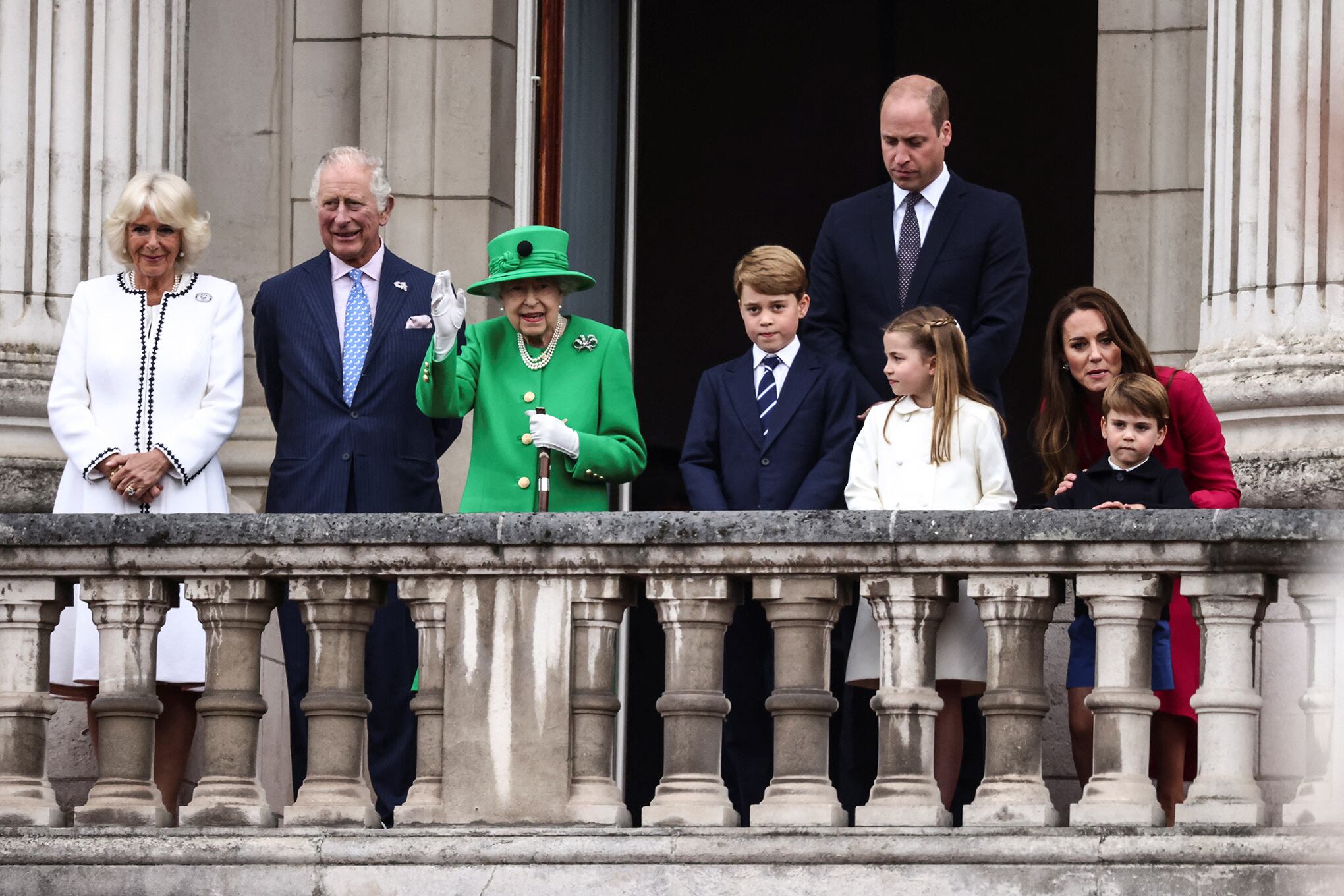 En imágenes : Desfiles y fiestas en el último día de las celebraciones del Jubileo de la Reina