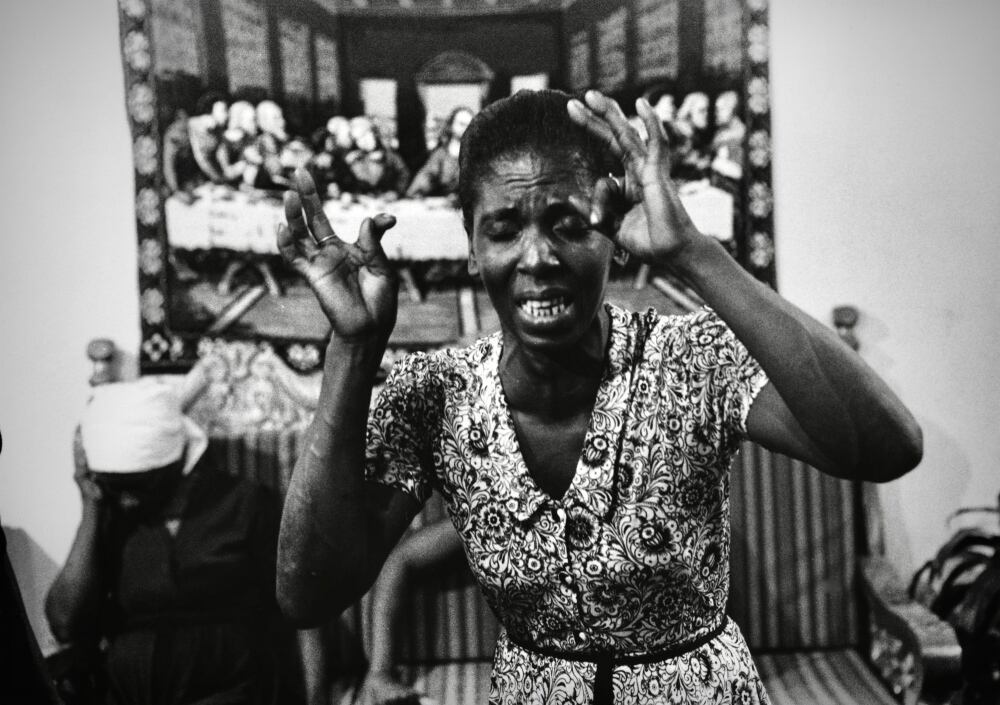 Chocó, Quibdó. Cantadoras de Alabaos. Foto: Jorge Múnera, 1984, Audiovisuales.