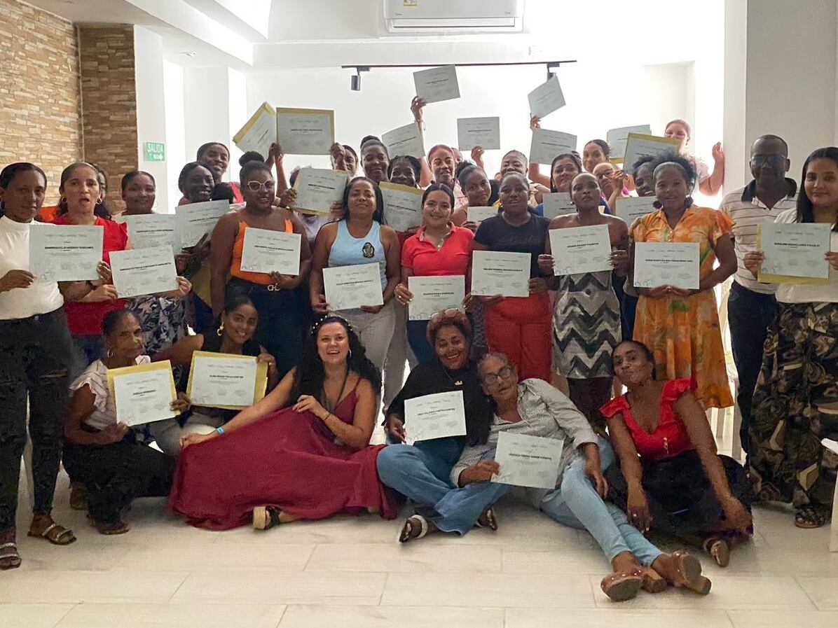 Liderazgo femenino, empoderamiento económico, modelos de negocio con enfoque de género y la transformación de normas y roles de género, son los cuatro ejes con los que se trabaja a través de Íntegra.
