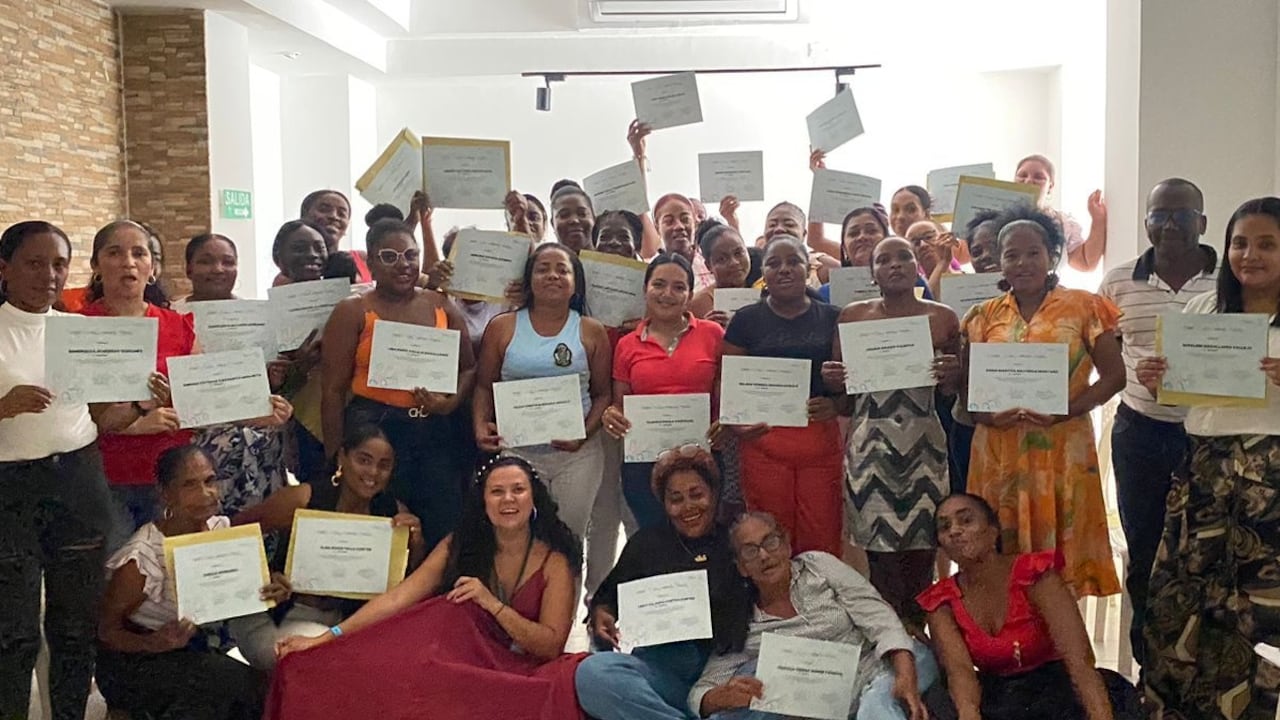 Liderazgo femenino, empoderamiento económico, modelos de negocio con enfoque de género y la transformación de normas y roles de género, son los cuatro ejes con los que se trabaja a través de Íntegra.