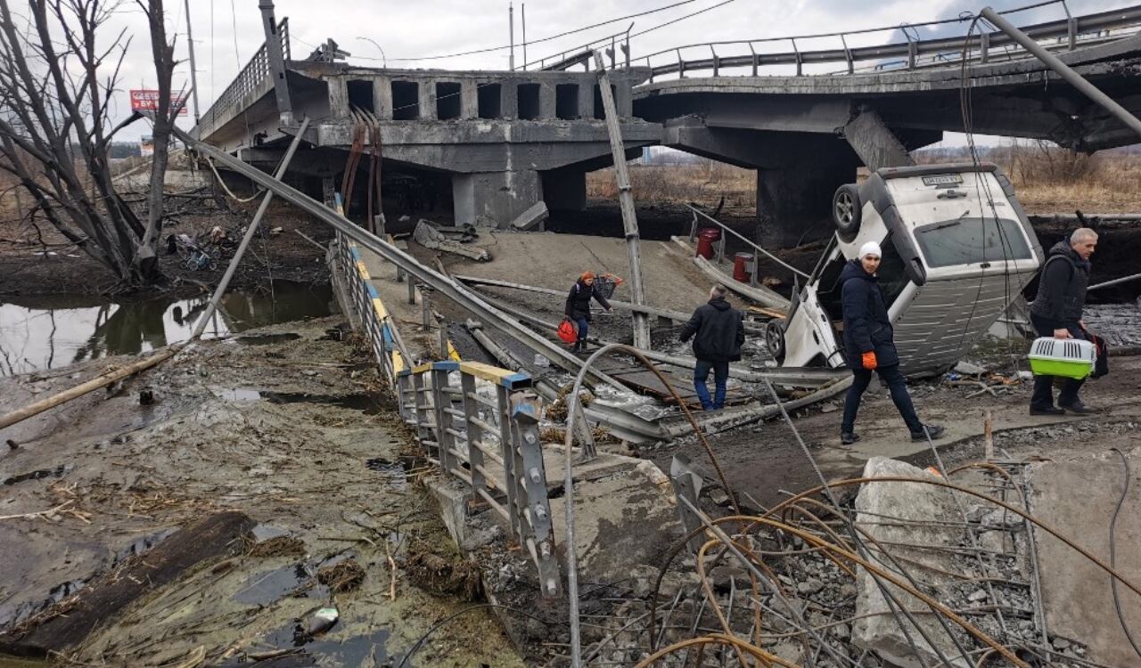Los bombardeos sigue teniendo presencia constante en territorio ucraniano dañando la infraestructura del país.