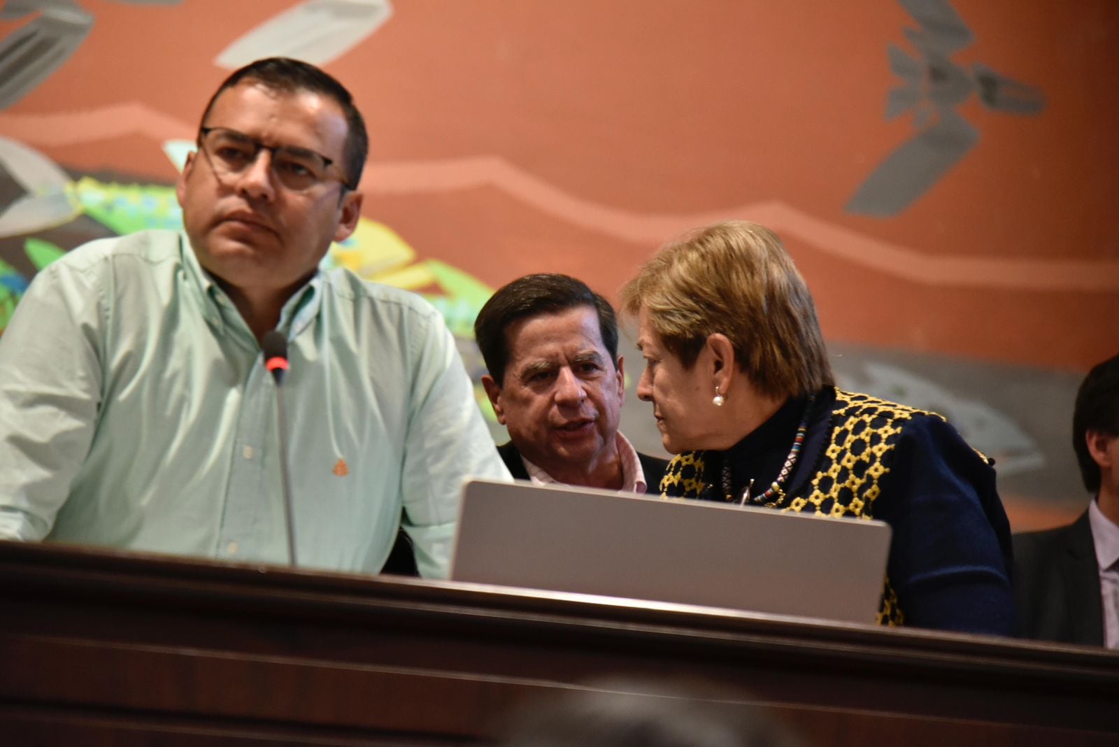 Presidente de la Cámara Jaime Raúl Salamanca, ministro del Interior Juan Fernando Cristo y ministra del Trabajo Gloria Inés Ramírez.