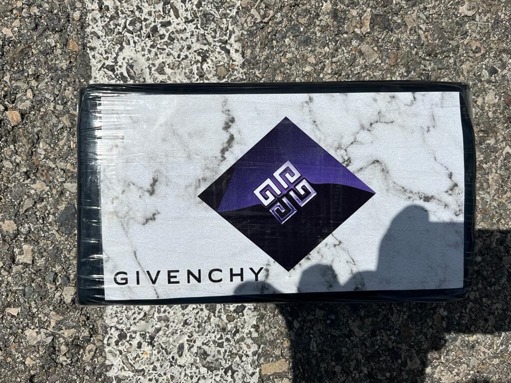 Cocaína camuflada en canastas de pan