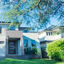 Las recomendaciones de expertos para comprar una casa mediante el ahorro. Foto: Getty Images.