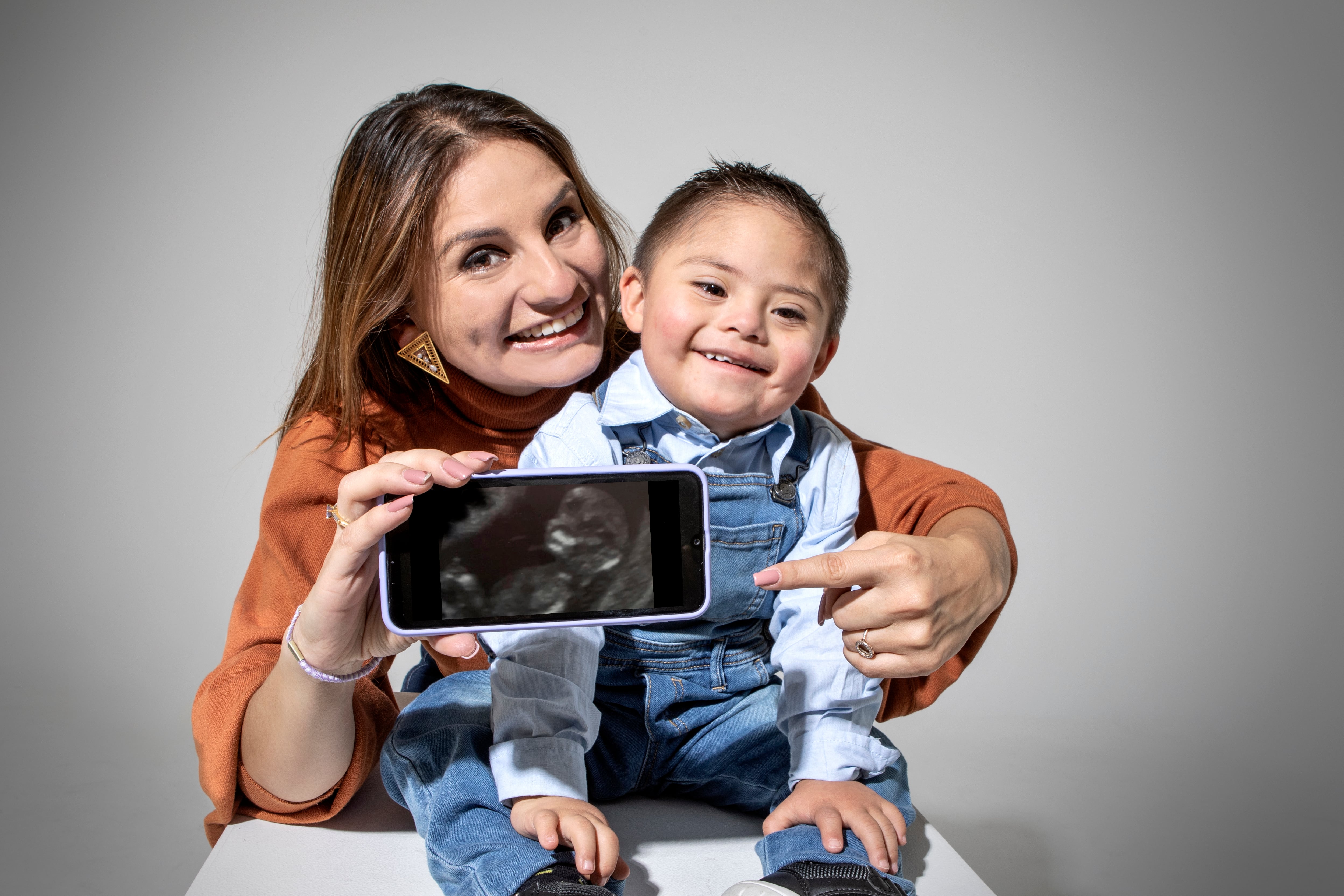 Michel Natalia Mesa y Angel Samuel Gómez Mesa