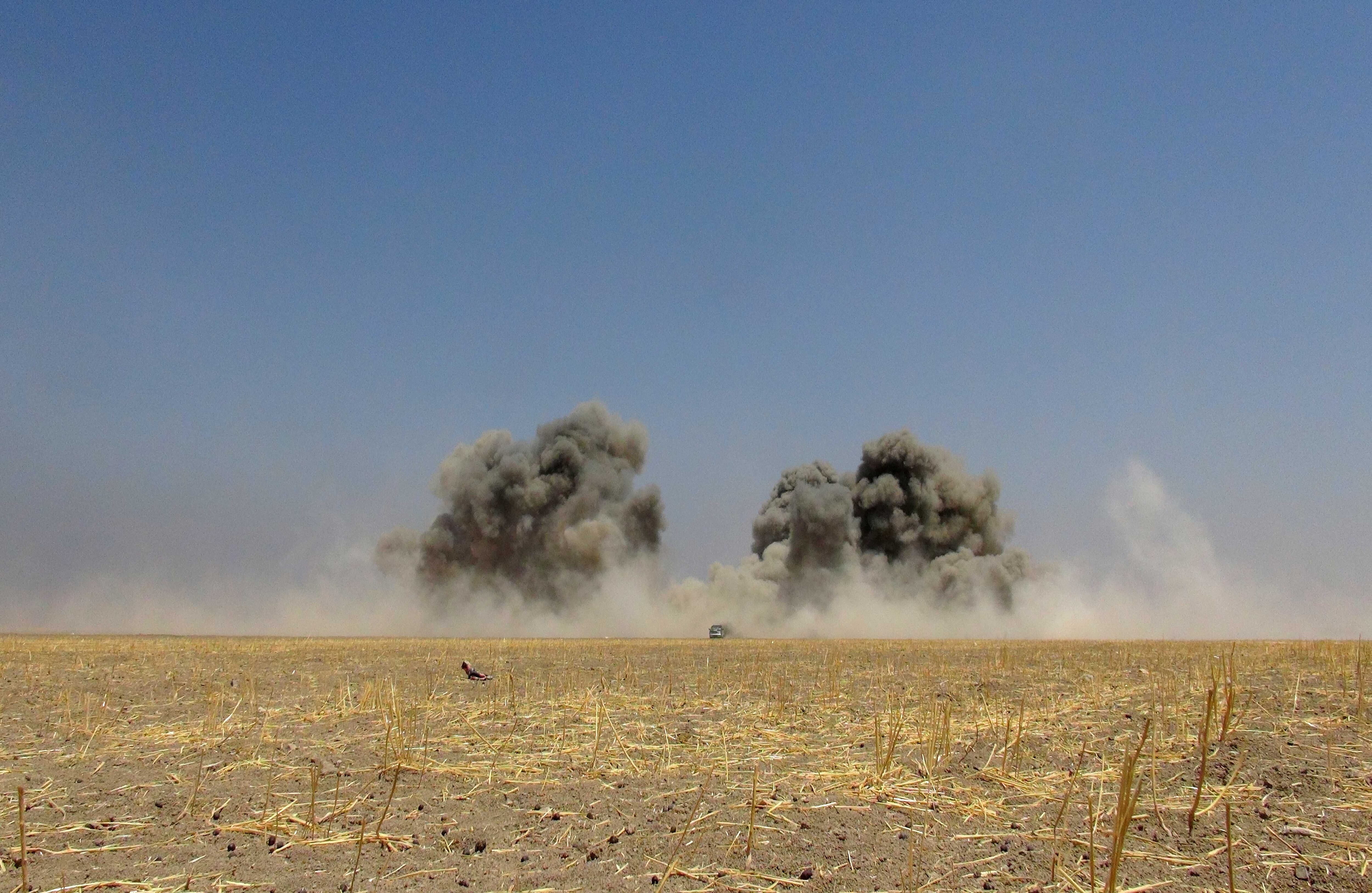 Durante los enfrentamientos entre Rusia y Siria, uno de los helicópteros rusos es derribado por la oposición, entre Siria y Aleppo.