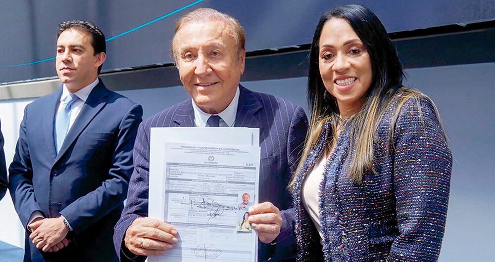 La hoja de vida de Marelen Castillo llegó a las manos de Rodolfo Hernández a través de las redes sociales.