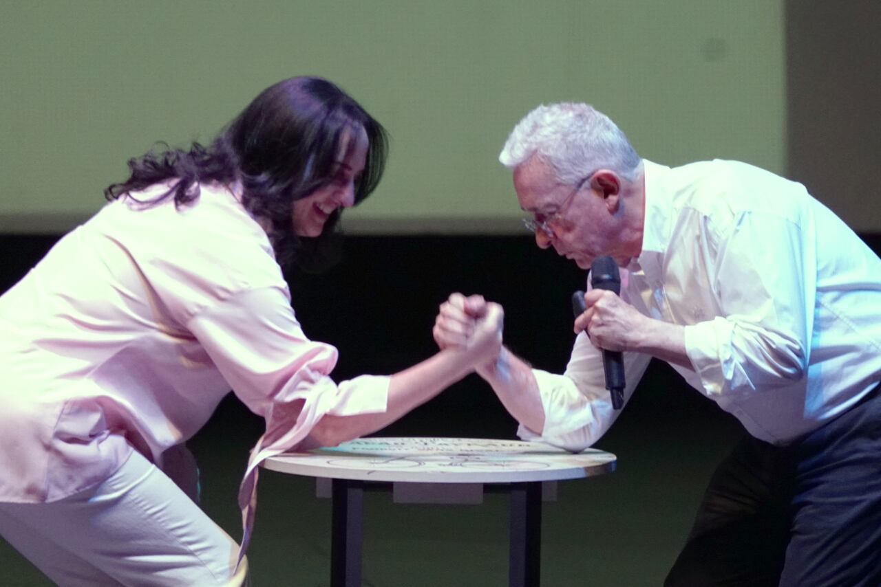 Representante a la Cámara Christian Munir Garces Aljure y la Senadora María Fernanda Cabal del Centro Democrático.