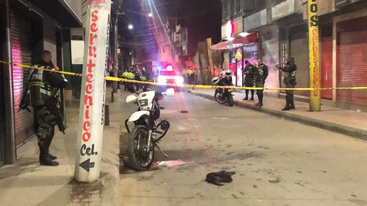 Atentado con explosivo en la localidad de Bosa en Bogotá, dejó dos soldados lesionados. Foto cortesía Policía Nacional.
