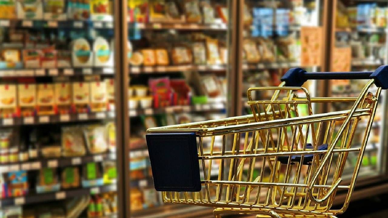 Por fobia a los gérmenes, mujer alquila un supermercado completo para poder comprar sola