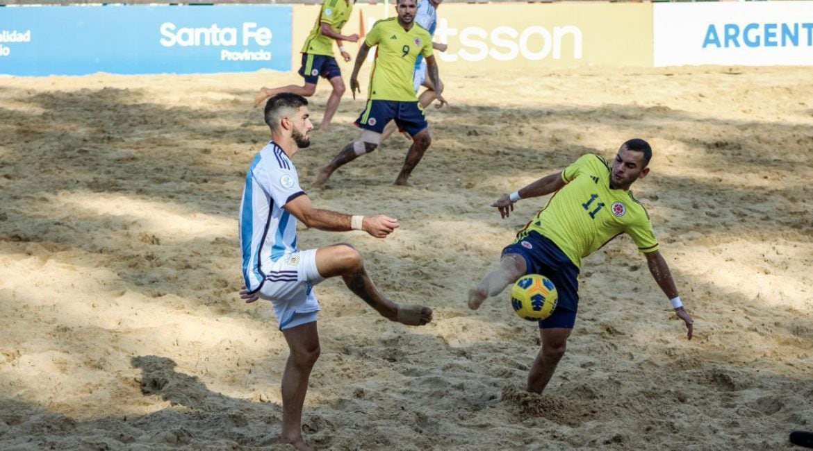 Colombia vs Argentina en fútbol playa