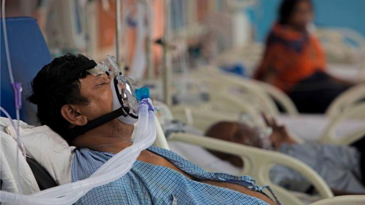 Centenares de personas fueron hospitalizadas por una enfermedad sin identificar en India