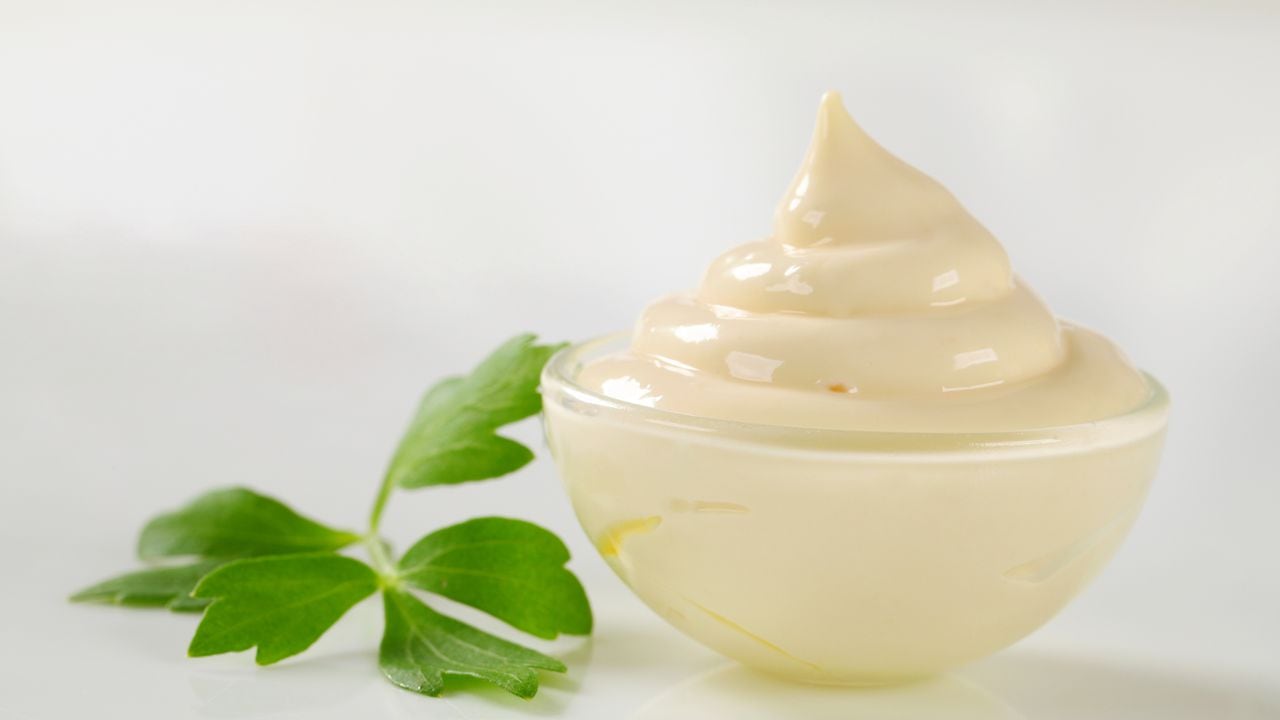 El alto consumo de mayonesa puede ser perjudicial para la salud.