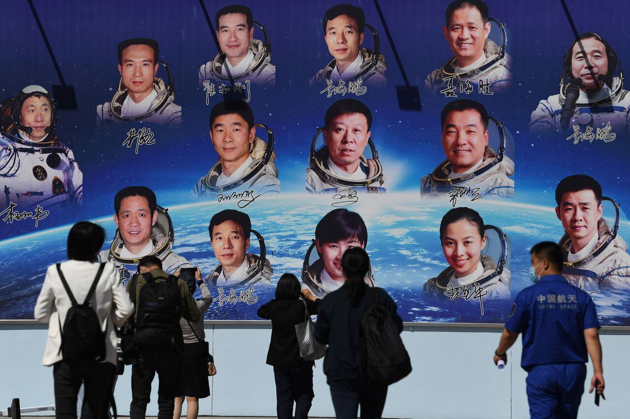 Los astronautas chinos despegarán el jueves hacia su estación espacial.