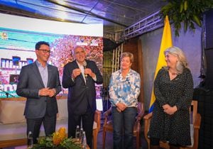Mini cumbre política con la inauguración de "Casa Magdalena"