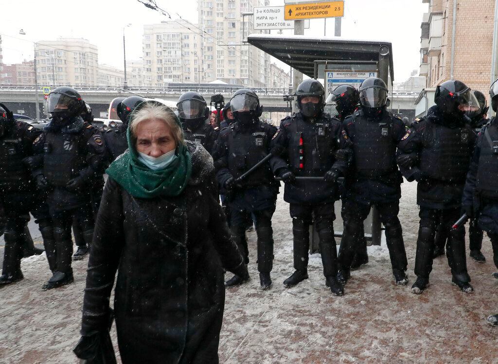 Este domingo, en el centro de Moscú y San Petersburgo, fueron desplegados numerosos policías y miembros de la Guardia Nacional.