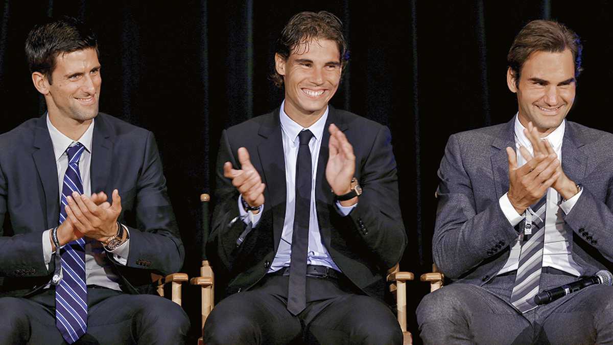   Junto con Novak Djokovic y Rafa Nadal, con quienes forma el grupo de “los tres grandes”, Federer redefinió la duración de una carrera en el tenis. Han aprendido los unos de los otros para alargar su presencia en las canchas. 