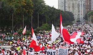Las marchas se reactivaron en territorio peruano. Tanto opositores como seguidores del destituido presidente Pedro Castillo, salieron a las calles de Perú