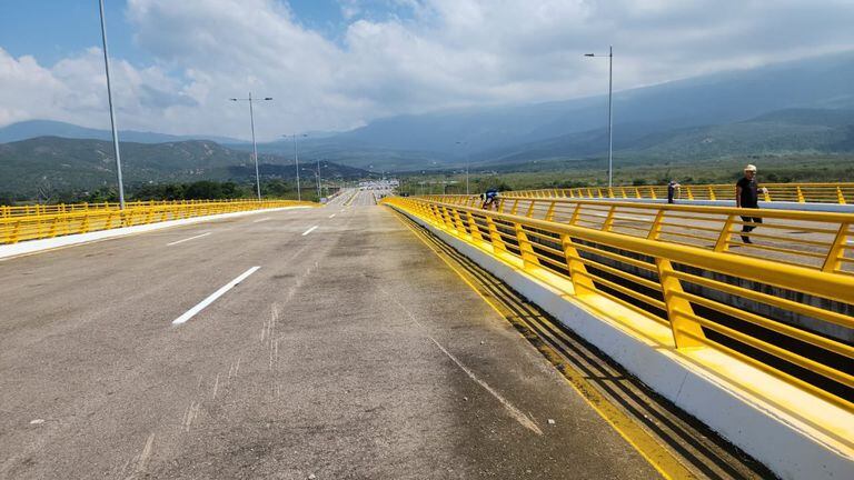 El puente conecta al departamento de Norte de Santander (Colombia) con el estado Táchira (Venezuela).