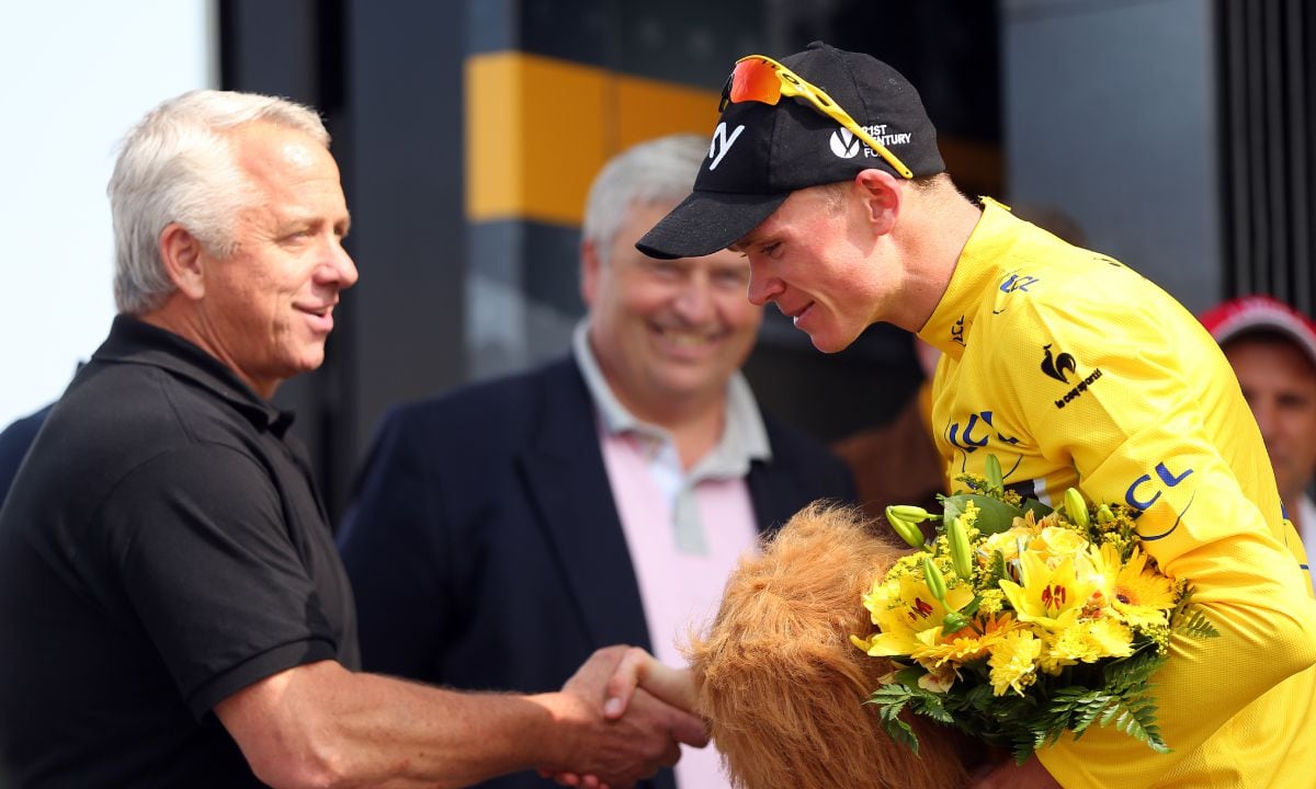 MONT VENTOUX, FRANCE - JULY 14: Current race leader and wearer of the Maillot Jaune, Chris Froome of Great Britain and SKY Procycling is congratulated by former Tour de France winner Greg Lemond (L) after winning stage fifteen of the 2013 Tour de France, a 242.5KM road stage from Givors to Mont Ventoux, on July 14, 2013 on Mont Ventoux, France. (Photo by Getty Images/Bryn Lennon)