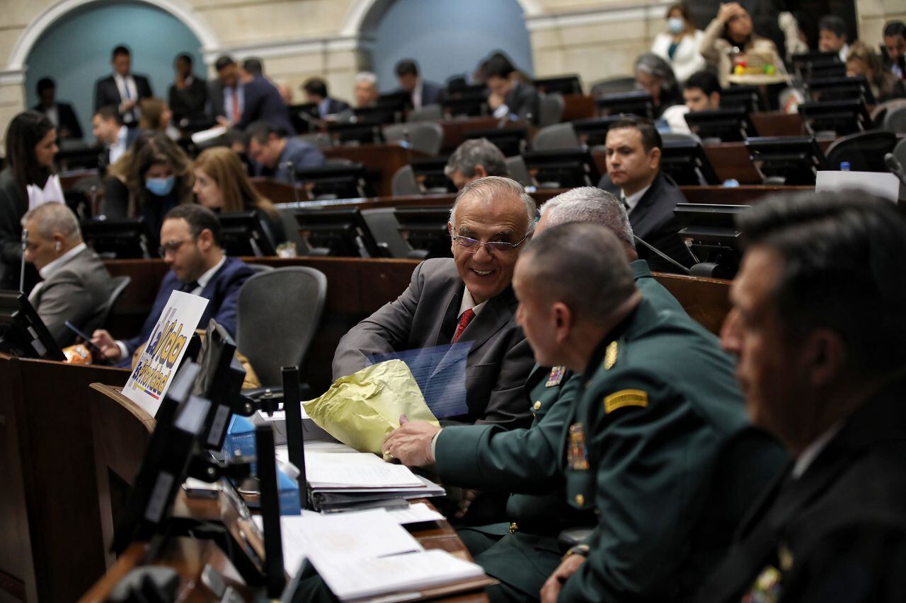 Debate de control político a Ministro de Defensa Iván Velásquez