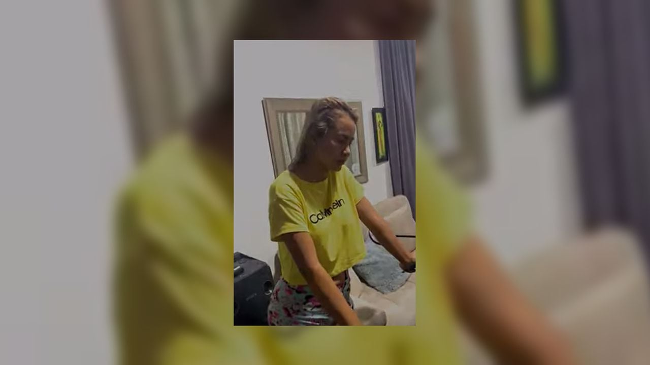 Iris Sared  Moncaleano, mujer del video viral por supuesta infidelidad a su pareaja, un subintentende de la policía