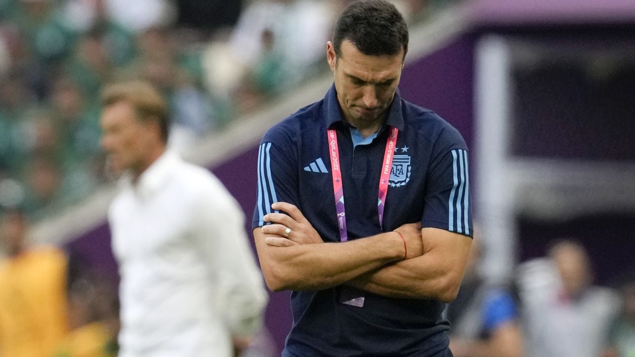 Argentina's head coach Lionel Scaloni reacts disappointed during the World Cup group C soccer match between Argentina and Saudi Arabia at the Lusail Stadium in Lusail, Qatar, Tuesday, Nov. 22, 2022. (AP/Natacha Pisarenko)