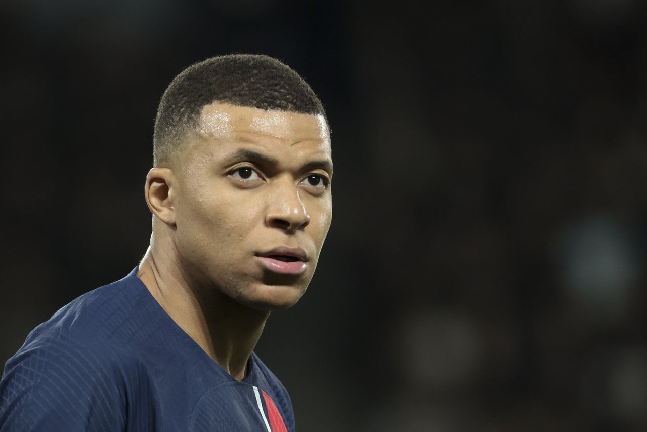 PARIS, FRANCE - FEBRUARY 14: Kylian Mbappe of PSG looks on during the UEFA Champions League 2023/24 round of 16 first leg match between Paris Saint-Germain (PSG) and Real Sociedad (San Sebastian) at Parc des Princes stadium on February 14, 2024 in Paris, France. (Photo by Jean Catuffe/Getty Images)