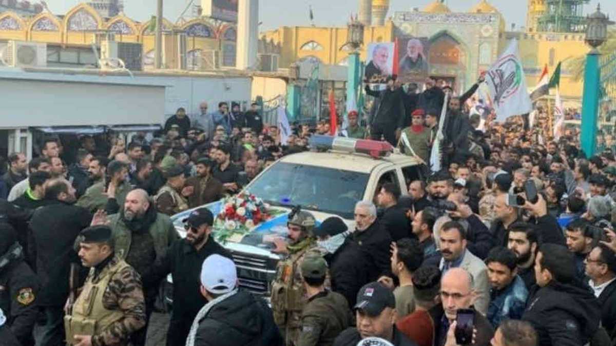 Miles salieron a las calles de Bagdad para el cortejo fúnebre de Qasem Soleimani.