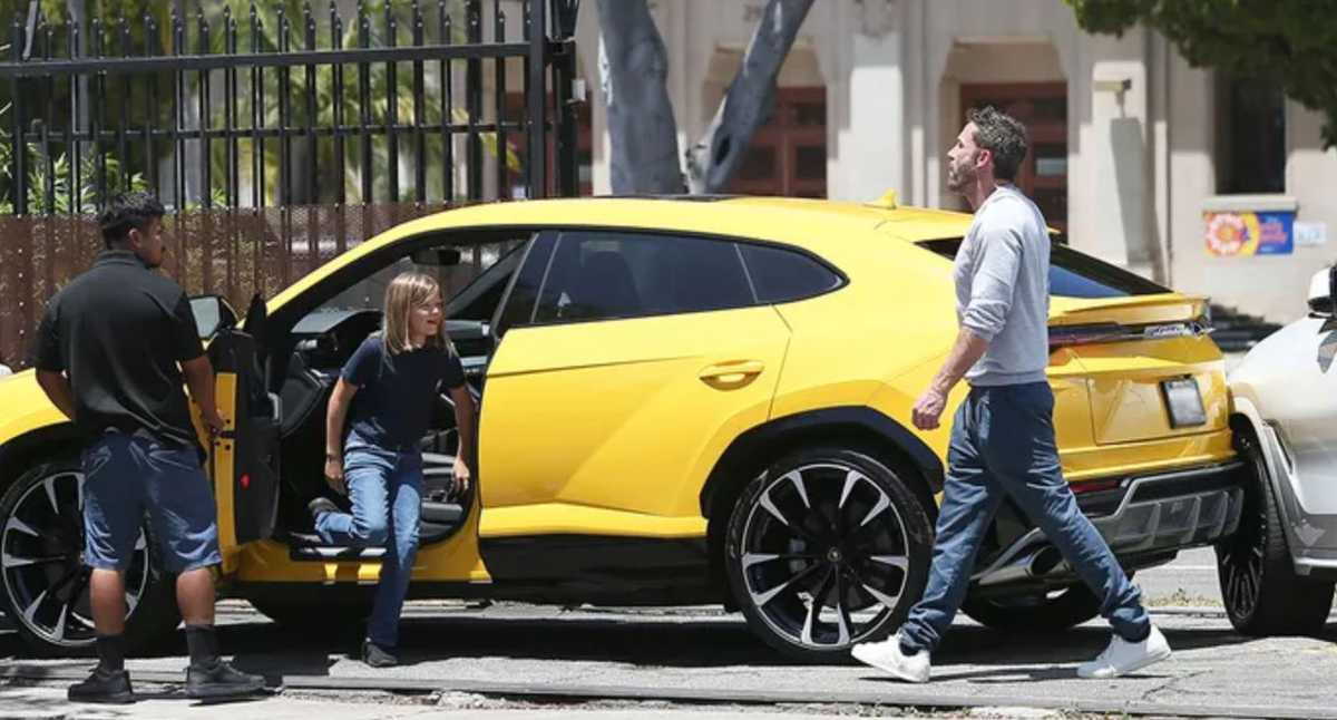 Ben Affleck’s youngest son uses his father’s carelessness to confront Lamborghini