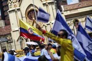 Marcha de la mayoría en contra del Gobierno del Presidente Gustavo Petro
Bogotá Bandera Israel