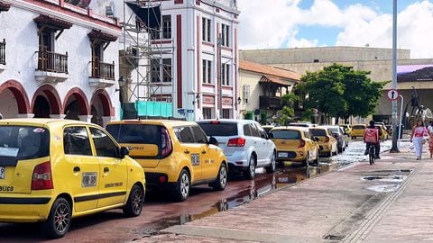 Movilidad en Cartagena - Centro Histórico a la altura de la curva en el Centro de Convenciones