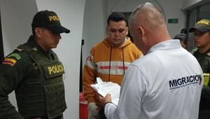 Momento en el que Digno Palomino es entregado a las autoridades colombianas.