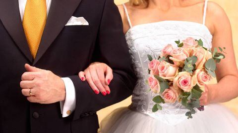 Algunos internautas compartieron sus sospechas sobre la veracidad del matrimonio (imagen de referencia).